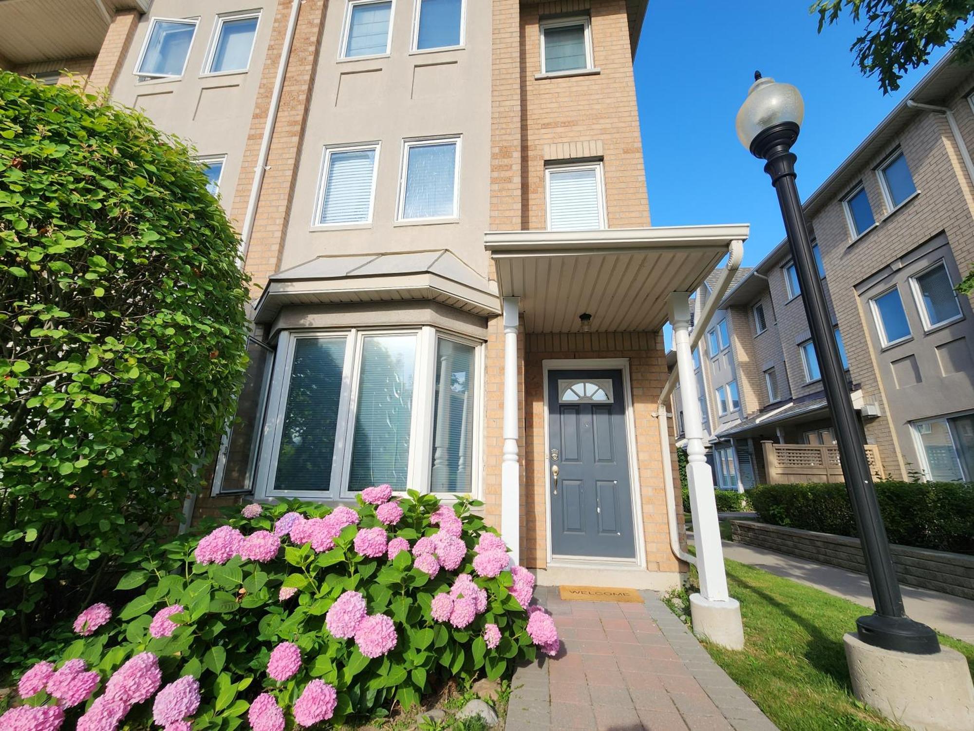 Apartamento Scarborough Townhouse Toronto Exterior foto